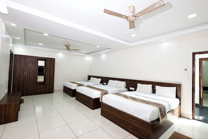 Room 10 of 39
