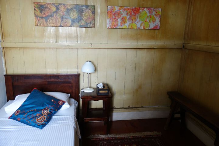 Room 13 of 42