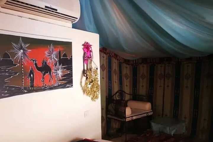 Room 37 of 146