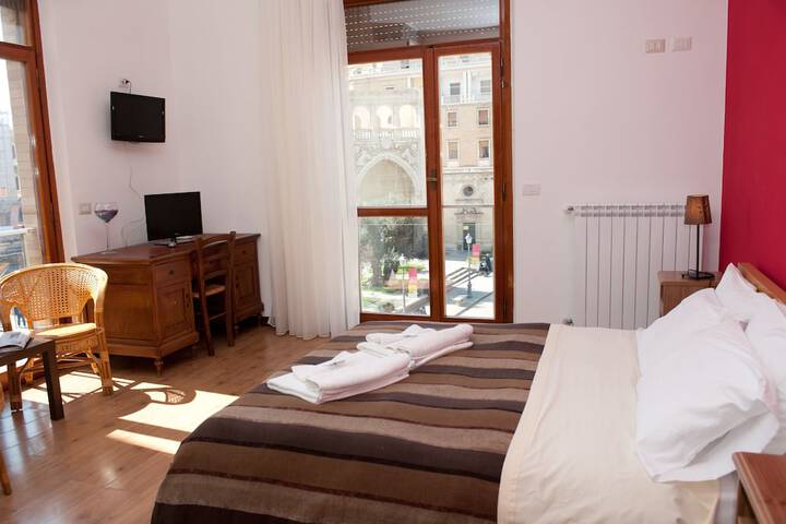 Room 29 of 50