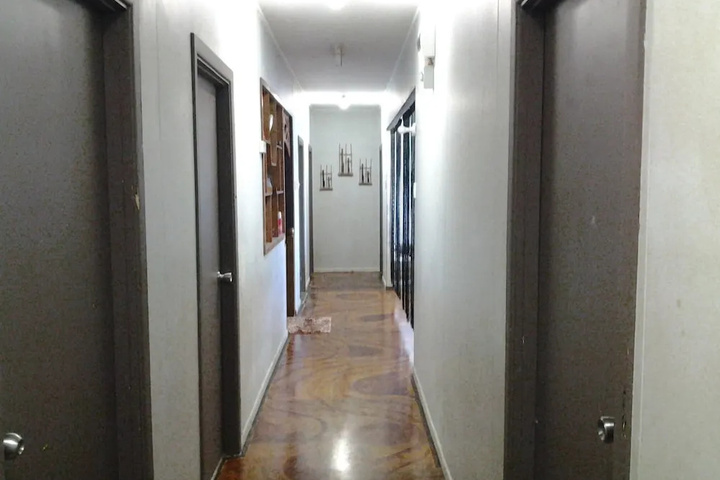 Room 7 of 9