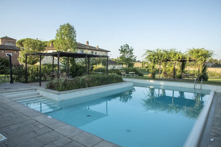 Pool 56 of 88