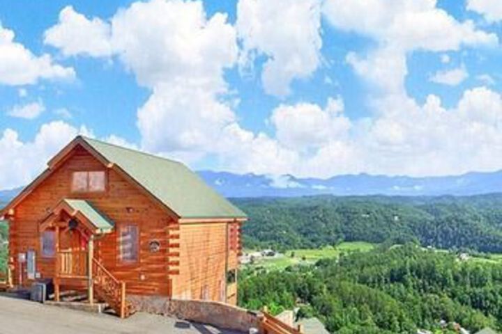 Avalon Mist in Pigeon Forge, TN