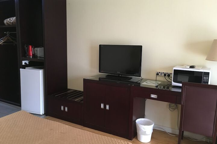 Room 17 of 47