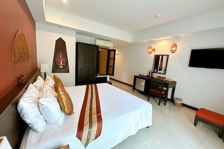 Room 19 of 65