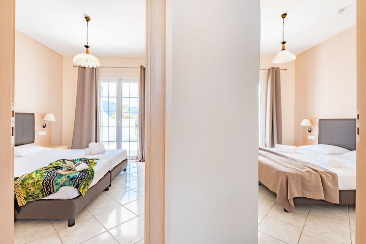 Room 8 of 20