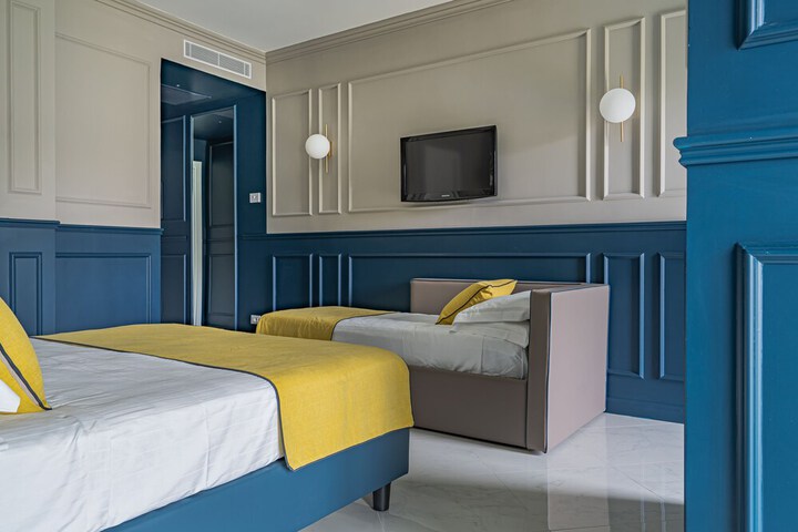 Room 17 of 211