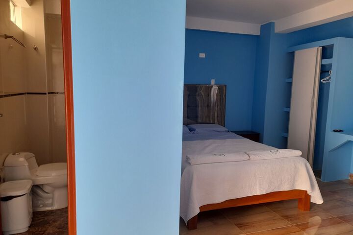Room 4 of 25