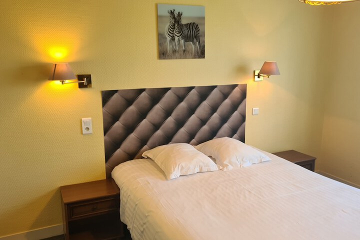 Room 5 of 25