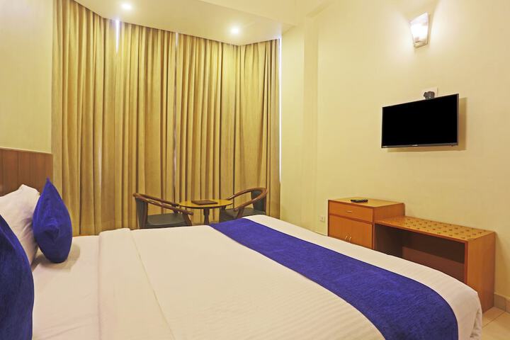Room 32 of 98