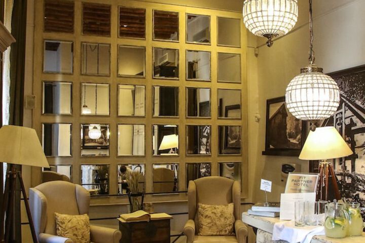 Guest Lobby