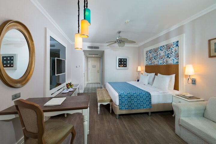 Room 54 of 226