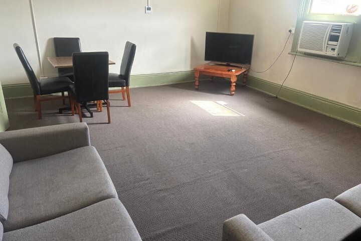 Room 7 of 19