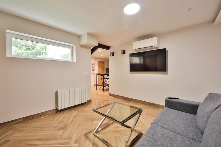 Room 14 of 26