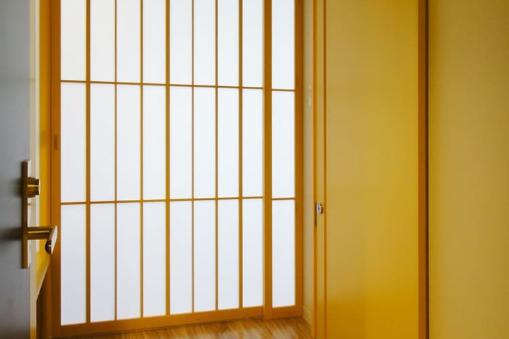 Room 8 of 37