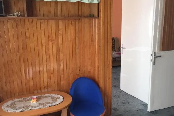 Room 4 of 21