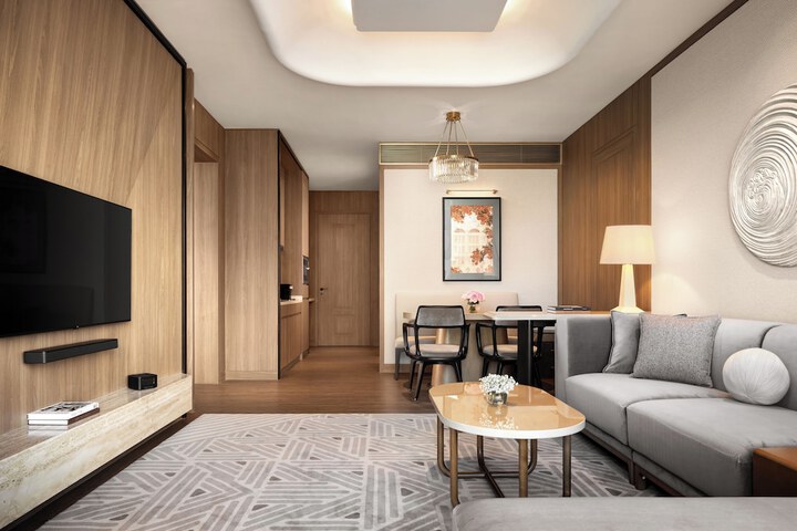 Room 19 of 43