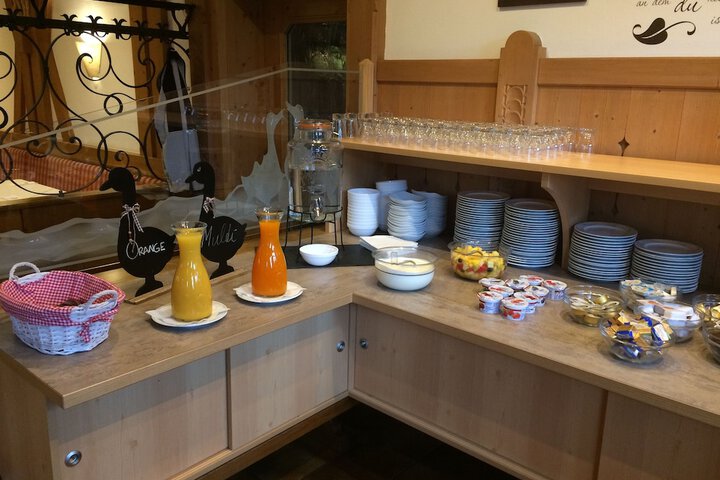Breakfast/Coffee Service 58 of 82