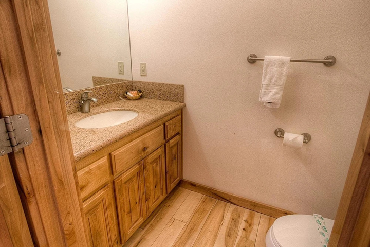 Room 7 of 25