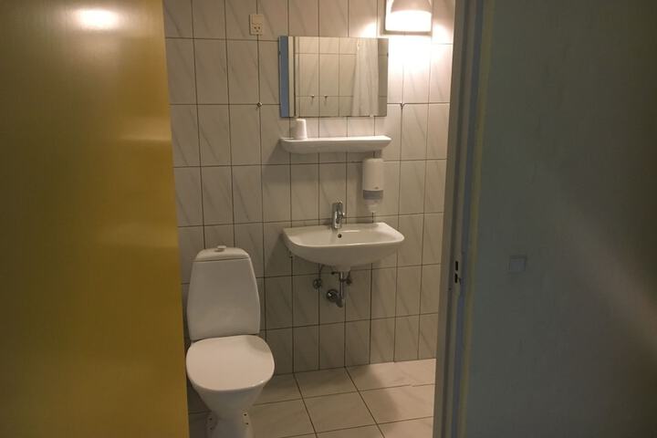 Room 16 of 26
