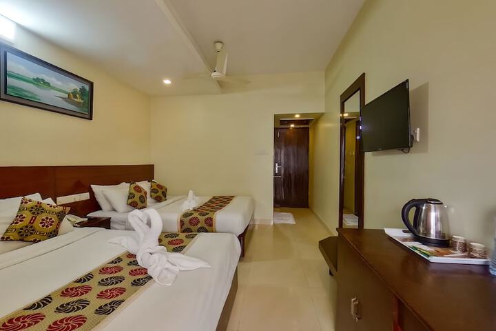 Room 9 of 17