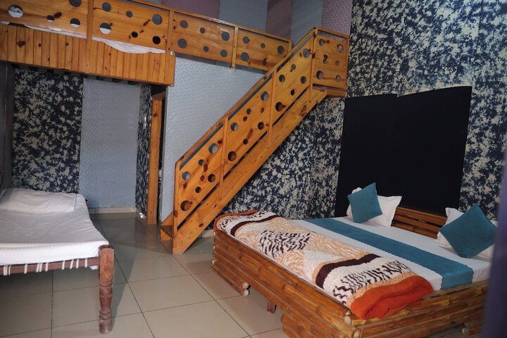 Room 14 of 48