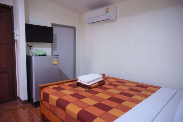 Room 7 of 68