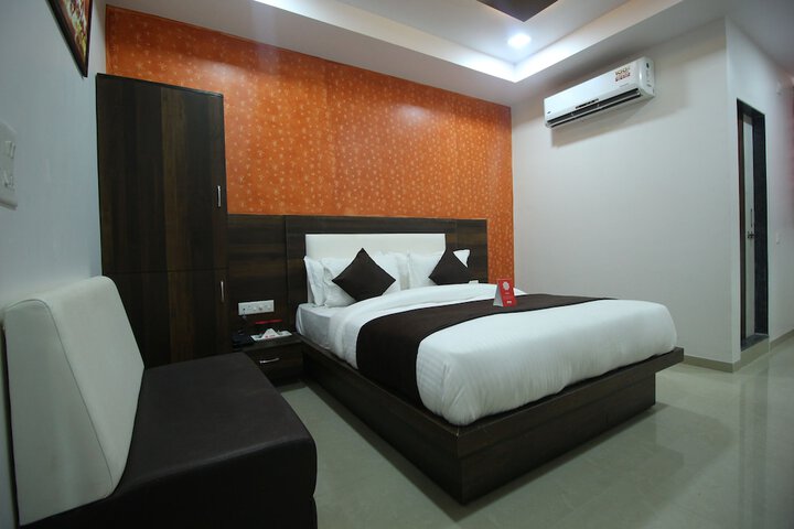 Room 10 of 15
