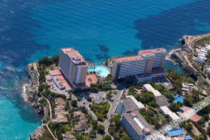 Hotel 12 of 50