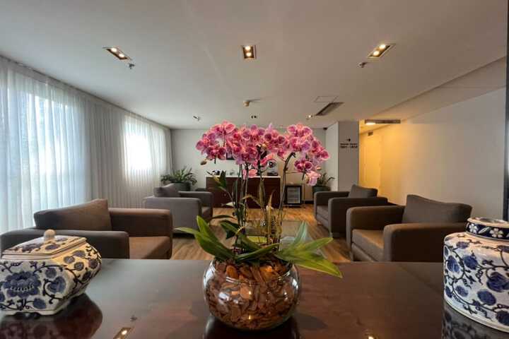 Room 98 of 240