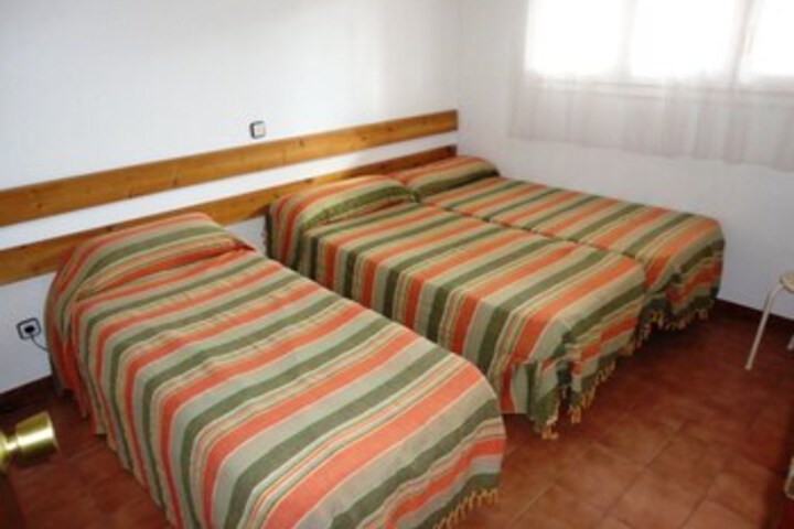 Room 10 of 13