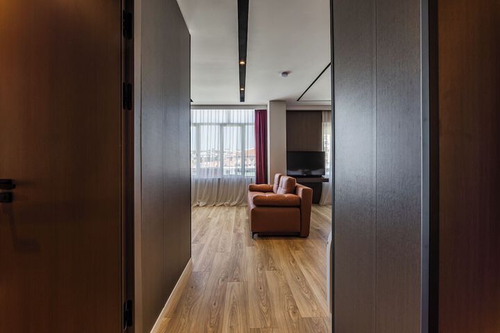 Room 73 of 171