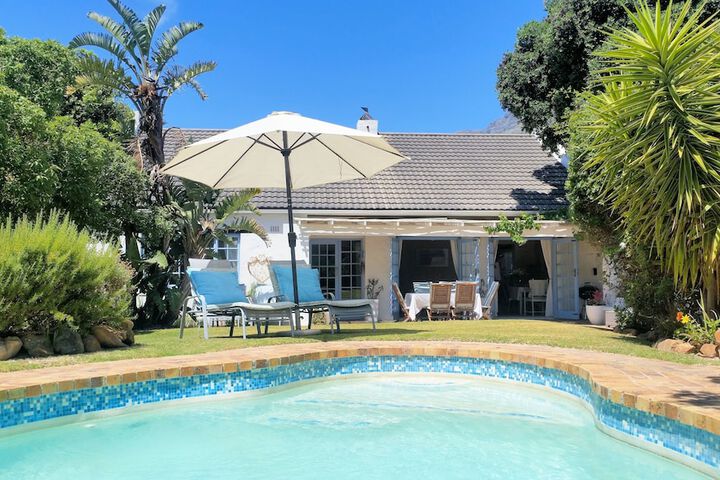 Pool Hotel