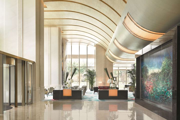 Guest Lobby