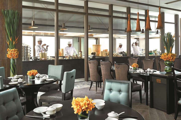 Dining 56 of 80