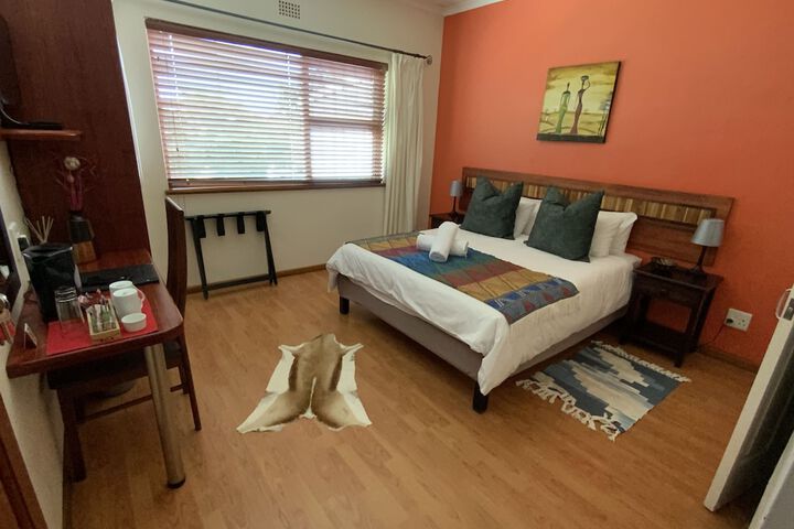 Room 5 of 40