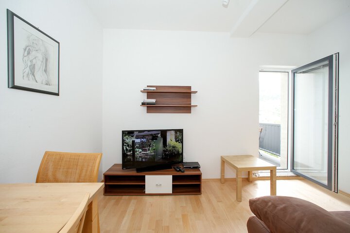 Room 15 of 65