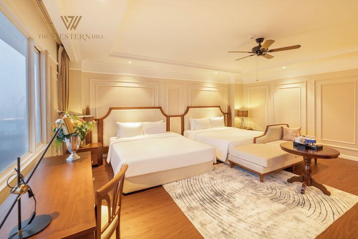 Room 10 of 62