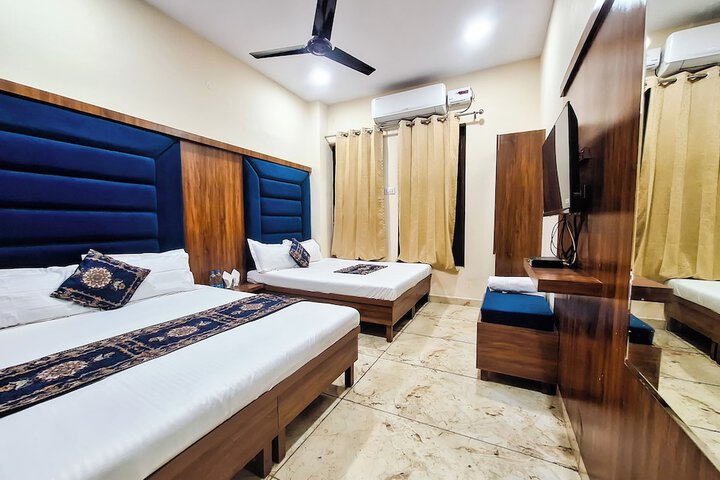 Room 8 of 26
