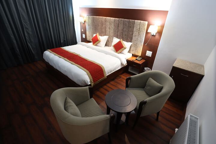 Room 9 of 45