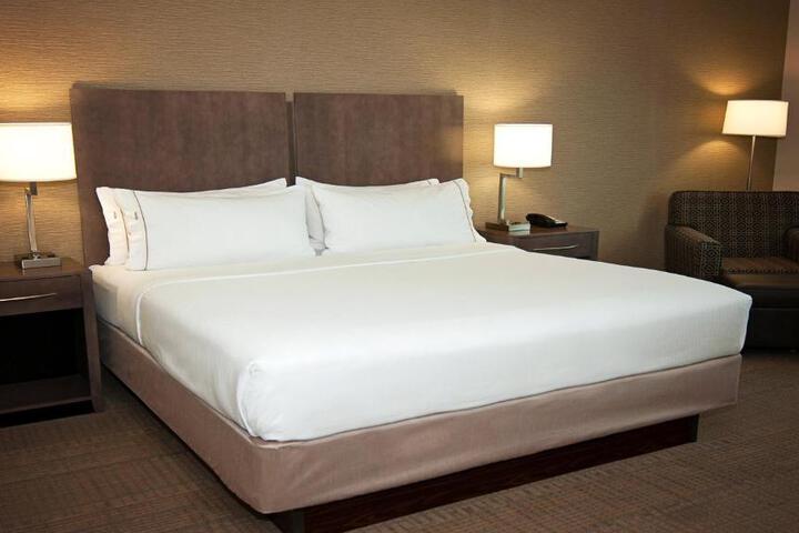 Standard | King Bed (2 of 10)