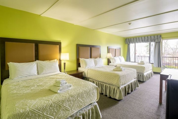Room 11 of 23