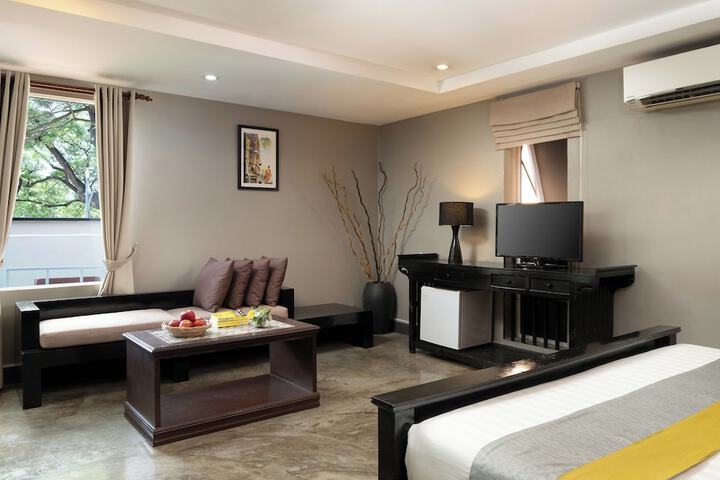 Room 50 of 96