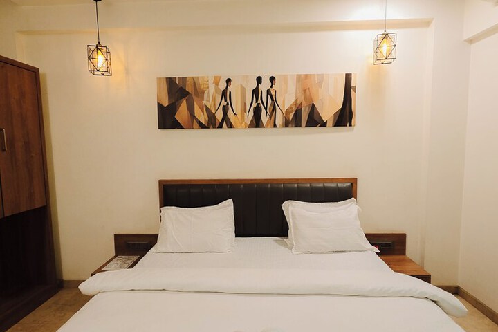 Room 64 of 125