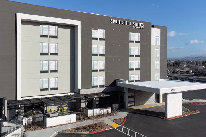 Hotel 27 of 31