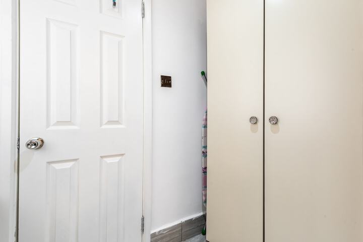 Room 65 of 112
