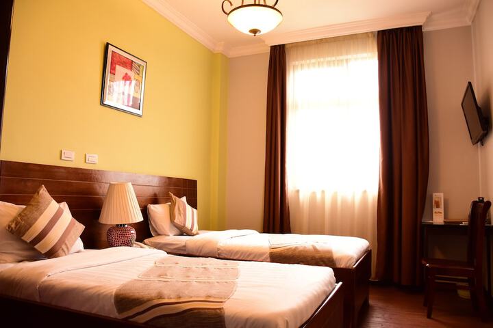 Room 32 of 96