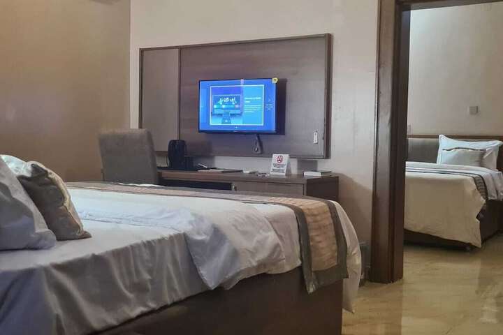 Room 13 of 51