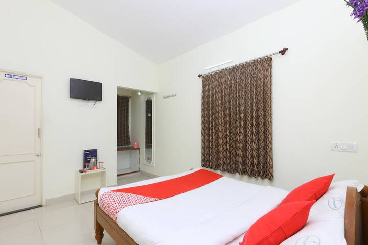 Room 11 of 25