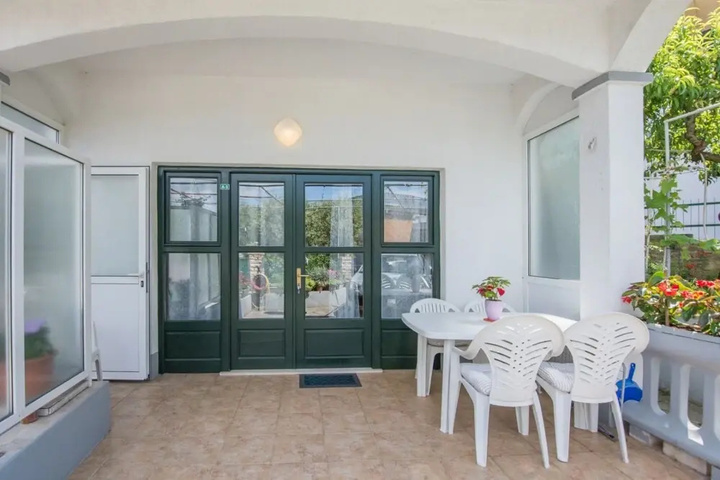 Terrace/Patio 7 of 17